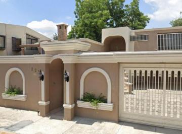 Casa de 4 habitaciones, Monterrey · Hermosa Casa en Venta de Remate en Monterrey N. L.