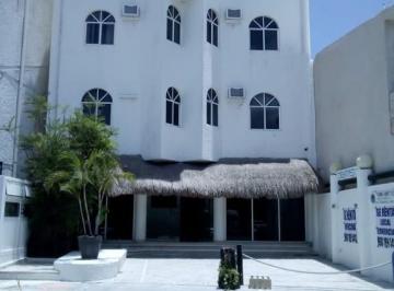 Edificio · 618m² · Edificio Comercial en Puerto Morelos