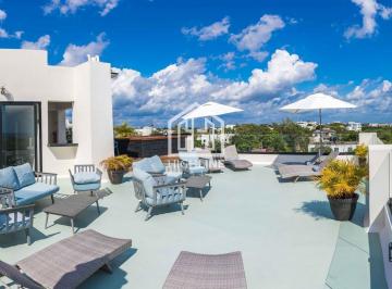 Departamento · 74m² · 1 Recámara · Estudio en Venta en Playa del Carmen con Rooftop en 5ta Av