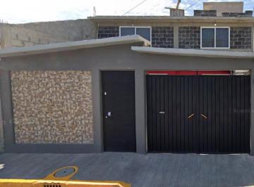 Casa de 4 habitaciones, Ecatepec de Morelos · Bonita Casa en Una Exelente Ubicacion Cerca de Escuelas Parques y Hospitales
