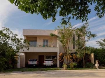Casa en condominio de 4 habitaciones, Mérida · Residencia en Venta Privada Nortemerida. 4 Recámaras,7 Baños, Alberca