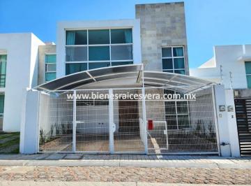 Casa de 3 habitaciones, Querétaro · Casa en Venta en Milenio III Queretaro. Luci