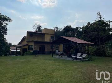 Casa · 120m² · 1 Recámara · 2 Estacionamientos · Casa de Campo en Tepoztlán, Morelos