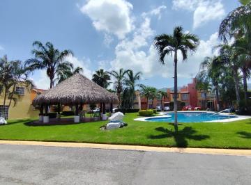 Casa en condominio de 2 habitaciones, Emiliano Zapata · Casa Frente Alberca en Las Garzas