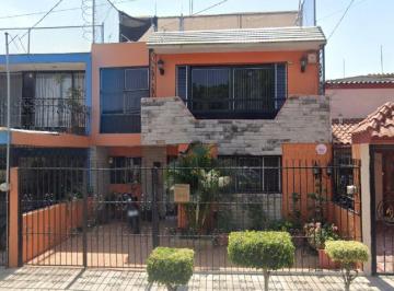 Casa de 4 habitaciones, Guadalajara · ¡Espectacular Inmueble en Remate Bancario, No Dejes Pasar Esta Gran Oprtunidad de Inversiòn!