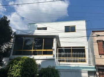 Casa de 5 habitaciones, Azcapotzalco · Casa Ideal Para Oficinas o Hacer un Dúplex o Tener Departamentos