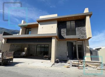 Casa · 1081m² · 6 Recámaras · 4 Estacionamientos · Casa en Venta Sierra Alta Zona Carretera Nacional Monterrey