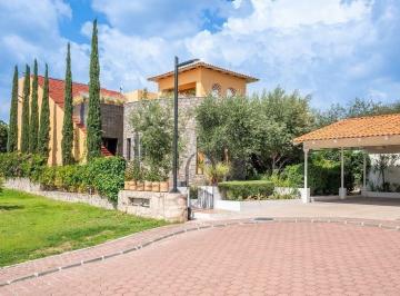 32bed636e7ec8a04b35c655d089ca3944a3cbca76c21aac5e7bdd53c5ff82252 · Casa Venta en Mesa del Malanquín, San Miguel de Allende: Elegancia y Confort