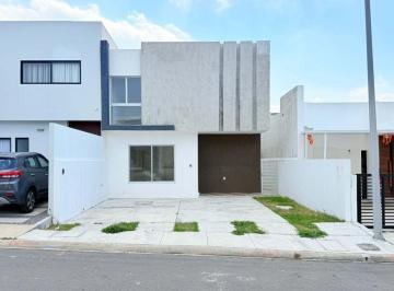 Casa de 3 habitaciones, Alvarado · Casa en Venta de Tres Recámaras en Lomas de La Rioja