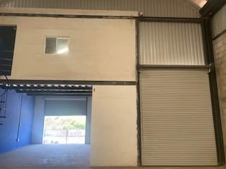 Bodega comercial · 200m² · Bodega Comercial en Renta