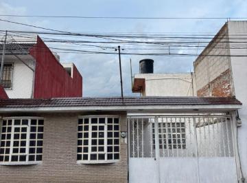 Casa de 3 habitaciones Venta MN 2,250,000 · ¡Tu Nuevo Hogar Te Espera!