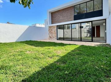 Casa de 3 habitaciones, Mérida · Casa en Venta en Merida, Yucatan en Sodzil Norte