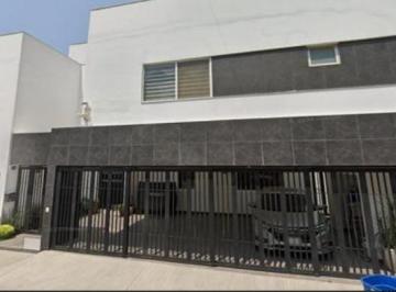 Casa de 4 habitaciones, Monterrey · Hermosa Residencia en Venta de Remate en Monterrey, N. L.