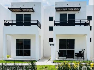 Casa · 82m² · 3 Recámaras · 1 Estacionamiento · Invierte en Cuautla, Casa Nueva con Alberca y Gran Plusvalía
