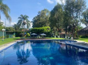 Casa de 4 habitaciones, Cuernavaca · Hermosa Casa Dentro de Condominio en Colonia Vista Hermosa