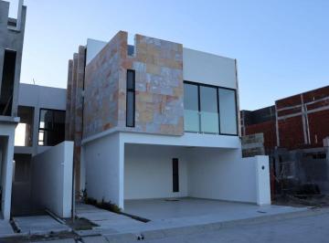Casa de 3 habitaciones, Alvarado · Casa en Venta Fracc. Punto Lomas, Riviera Veracruzana.