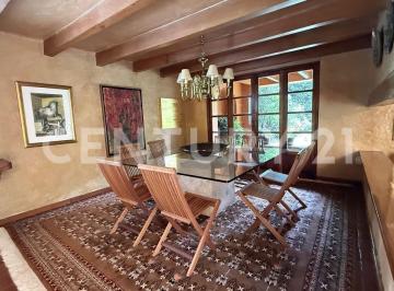 Casa · 400m² · 3 Recámaras · 2 Estacionamientos · Casa en Venta en Fraccionamiento La Presilla Barrio San Francisco Cdmx