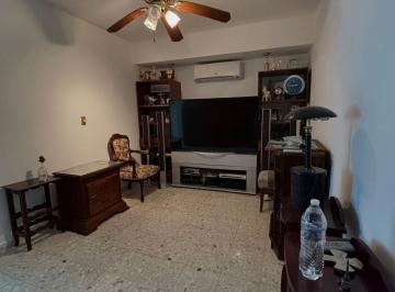 Casa · 488m² · 4 Estacionamientos · Venta Casa en Contry Primer Sector