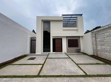 Casa · 180m² · 4 Recámaras · Casa Nueva en Venta Fracc Vitela Patzcuaro