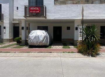 Casa de 3 habitaciones, León · Casa Amueblada en Renta – Bosques del Dorado Elite
