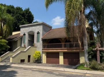 Casa en condominio de 4 habitaciones, Tlajomulco de Zúñiga · Hermosa Casa Estilo Contemporaneo en Club de Golf Santa Anita