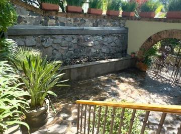 Casa en condominio de 4 habitaciones, Tlajomulco de Zúñiga · Hermosa Casa Estilo Contemporaneo en Club de Golf Santa Anita