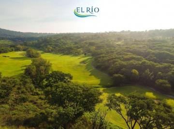 Terreno / Lote , El Arenal · Terreno Pegado a Fairway en El Río Country Club