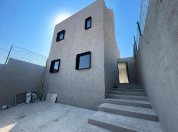 Casa · 117m² · 3 Recámaras · 2 Estacionamientos · Casa en Venta en Corregidora - (4)