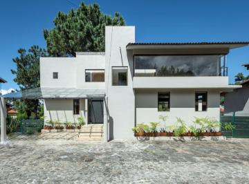 Casa en condominio · 393m² · 4 Recámaras · 4 Estacionamientos · Casa en Condominio en Renta - (4)