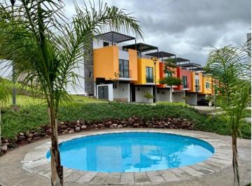 Casa en condominio de 4 habitaciones, Jocotepec · Residencia en Venta Jocotepec 3,701,000