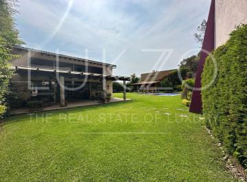 Casa de 5 habitaciones, Tepoztlán · Casa en Venta en Valle de Atongo, Tepoztlán