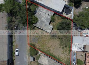 Casa · 756m² · 2 Recámaras · 10 Estacionamientos · Casa en Venta en Alvaro Obregón