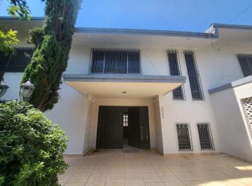 Casa · 470m² · 4 Recámaras · 2 Estacionamientos · Casa en Venta Lomas del Paseo, Monterrey, Nuevo León