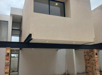 Casa en condominio de 2 habitaciones, Mérida · Renta Townhouse en Santa Rita Cholul Cerca de U. Modelo 2 Habs 3 Baños