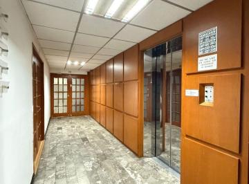 6c2eb0542809c32dcd62c3e283df2cedde7bc8c05ed8c4e068bbe1082a1b3932 · Edificio en Venta. Uso Comercial Av Ingenieros Militares.