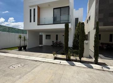 Casa en condominio de 3 habitaciones, Ocoyoacac · Casa en Venta Residencial La Escondida Ocoyoacac a 30 Min Cdmx