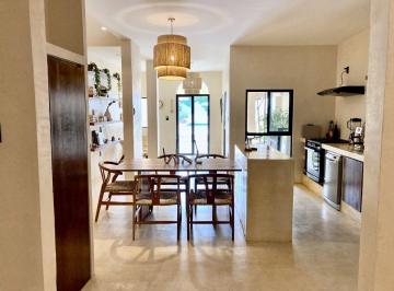 Casa de 3 habitaciones, Mérida · Casa Amplia en El Centro Amueblada