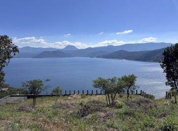 Terreno / Lote · Terreno Exclusivo con Vista Lago:ideal Para Cumplir Sueños