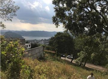 Terreno / Lote · Terreno con Vista Parcial Al Lago