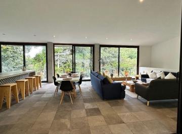 Casa en condominio · 240m² · 3 Recámaras · 3 Estacionamientos · Casa en Venta Valle de Bravo
