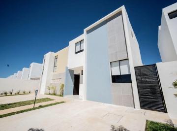 Casa de 2 habitaciones, Mérida · Casa de 2 Niveles en Venta (Rec. Planta Baja) en Caucel, Merida