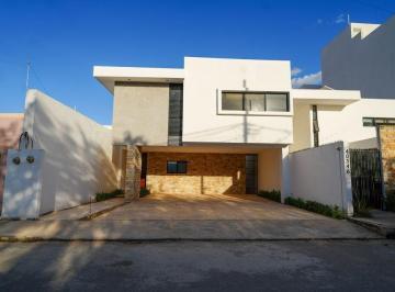 Casa · 237m² · 3 Recámaras · 2 Estacionamientos · Venta de Casa en Santa Gertrudis Copo Merida Yucatan