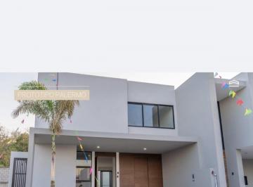 Casa de 3 habitaciones, Boca del Río · Casa con Recamara en Planta Baja en Venta