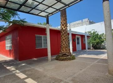 Casa · 178m² · 3 Recámaras · 2 Estacionamientos · Casa en Venta de Una Sola Planta en San Jose El Alto!