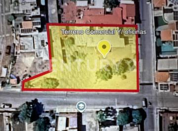 Oficina · 254m² · 4 Recámaras · 20 Estacionamientos · Venta Esquina Altamente Comercial en Manzanillo, Colima