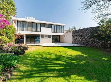 Casa de 4 habitaciones, Alvaro Obregón · Casa con 4 Recámaras en Venta en Jardines del Pedregal