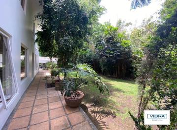 Casa · 327m² · 3 Recámaras · 5 Estacionamientos · Amplia Casa con Gran Jardín en Tetelpan. Parte Baja