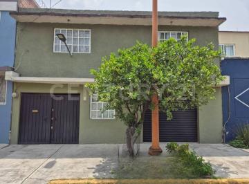 Casa · 222m² · 4 Recámaras · 2 Estacionamientos · Casa en Venta en Valle Ceylan, Tlalnepantla, Estado de México