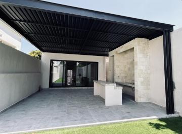 Casa · 343m² · 3 Recámaras · 2 Estacionamientos · Casacasa en Venta Nueva de 3 Recamaras en Colonia Guadalupe, Tampico