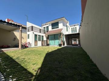 Casa de 4 habitaciones, Metepec · Casa en Venta en Metepec